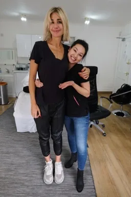 Nos clients deviennent nos amis - Cosmedocs Londres
