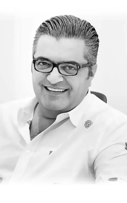 Dr Hotaki - Aesthetic Medicine Specialist at Cosmedocs London