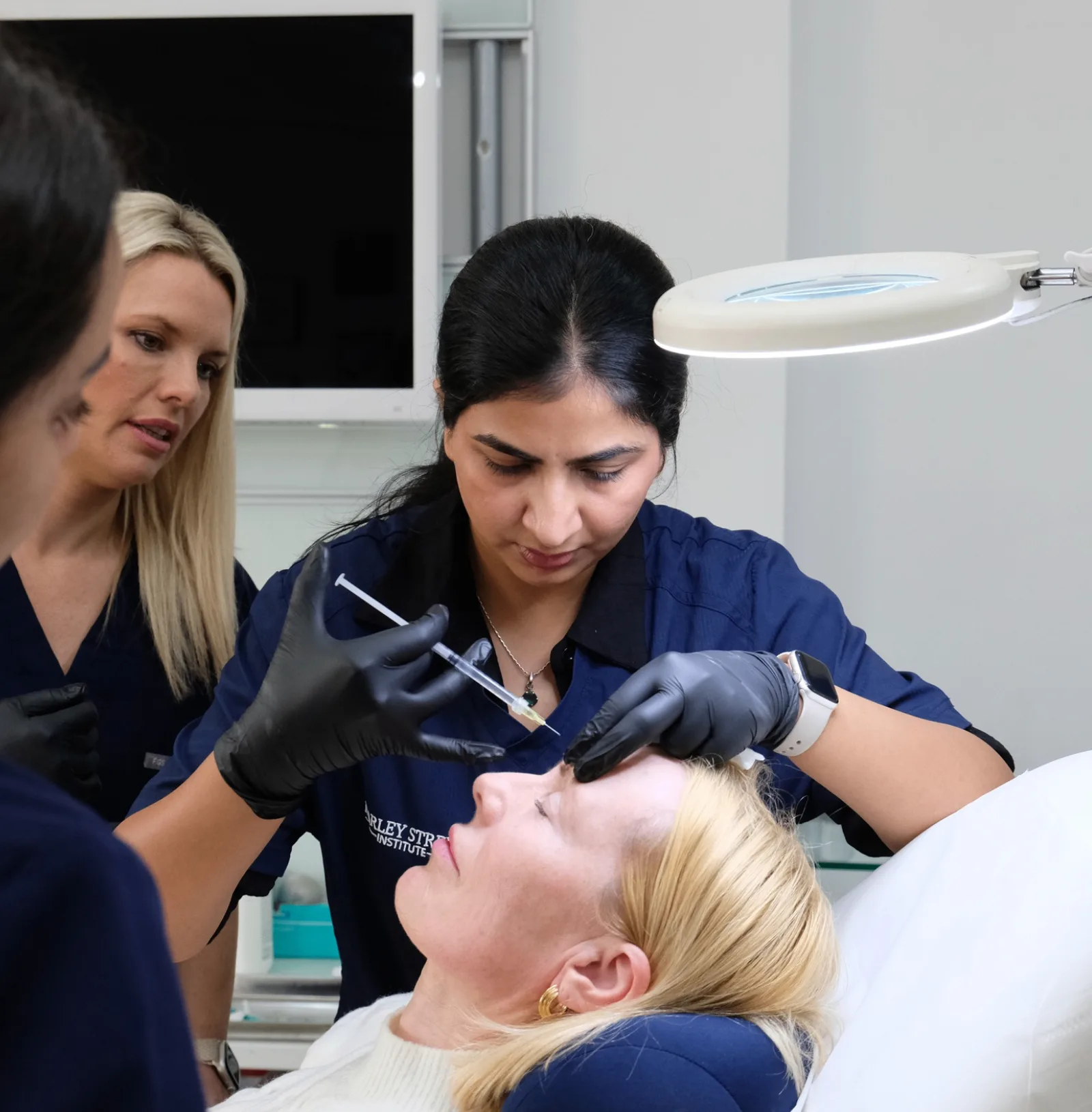 Dr. Geetika collaborating with Harley Street Institute mentors
