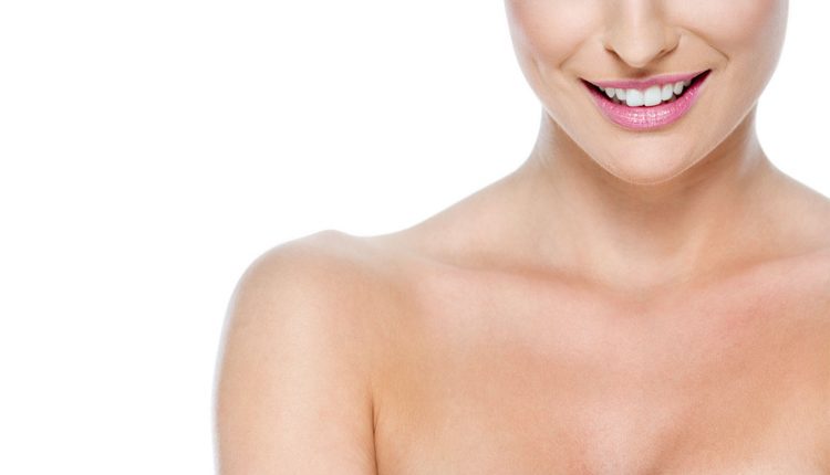 decolletage-free-from-the-signs-of-ageing